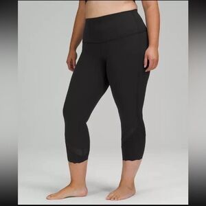 Lululemon Wunder Under Scalloped Crop 23”